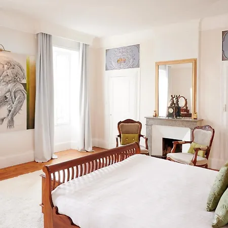 Chateau Chavagnac Guest house *